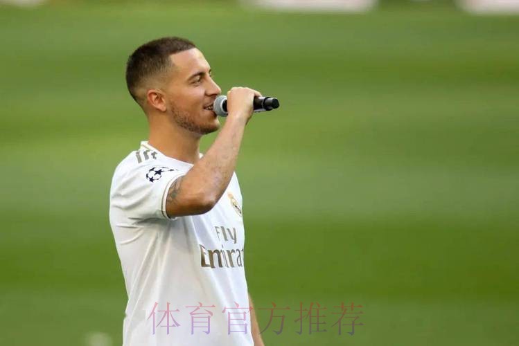 名主持批阿扎尔嬉皮笑脸:把这头猪赶走 不能多留 名主持批阿扎尔嬉皮笑脸:把这头猪赶走 不能多留