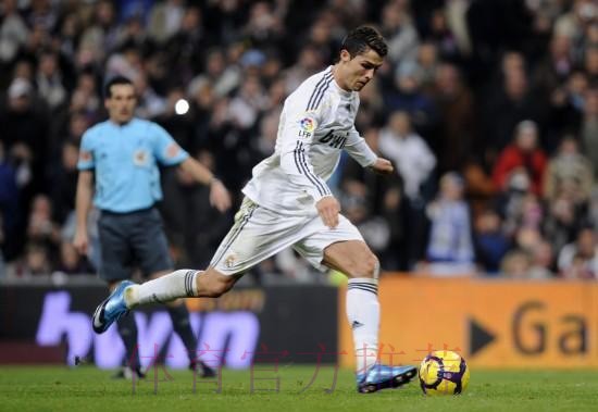 西甲队晒图抗议 暗示皇马获双标优待:点球呢? 西甲队晒图抗议 暗示皇马获双标优待:点球呢?